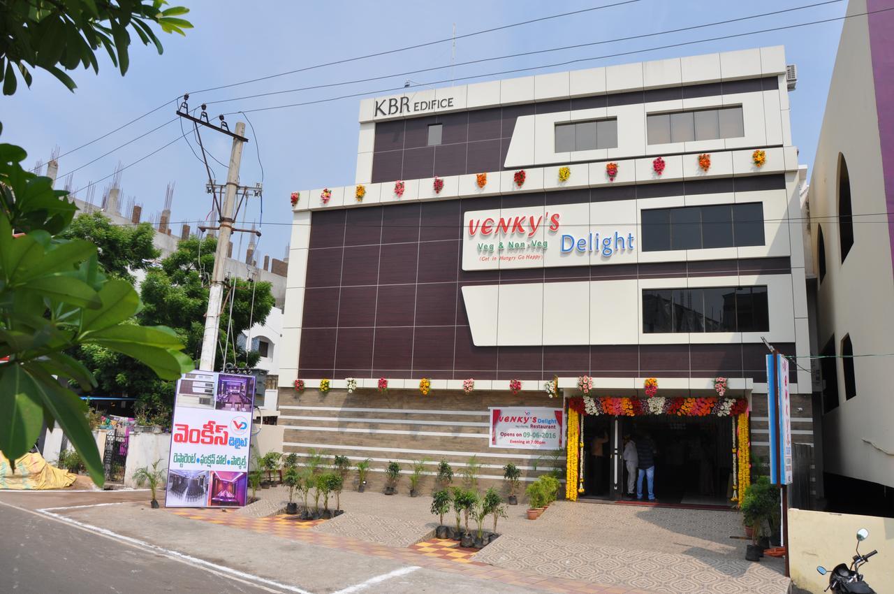 Hotel Venky'S Delight Rājahmundry Exterior foto