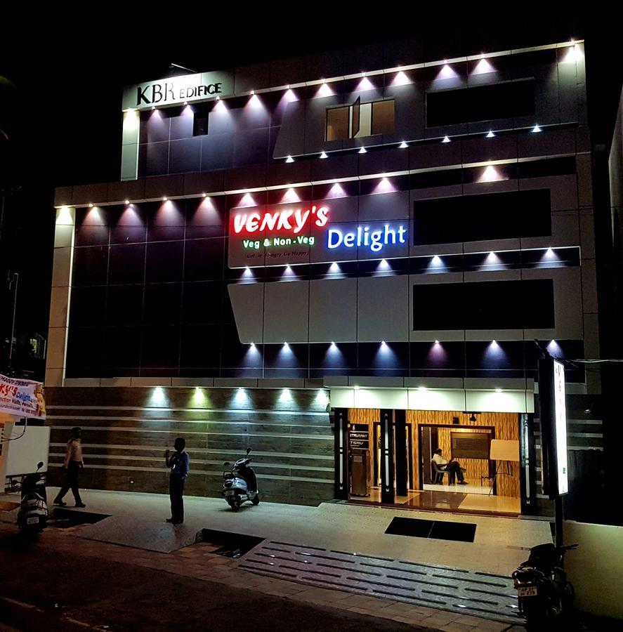 Hotel Venky'S Delight Rājahmundry Exterior foto